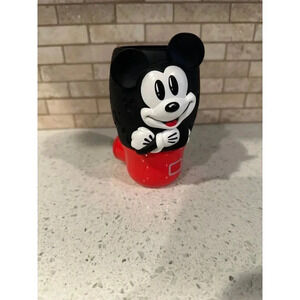 SCENTSY Mickey Mouse Wall Fan Diffuser    Dr
